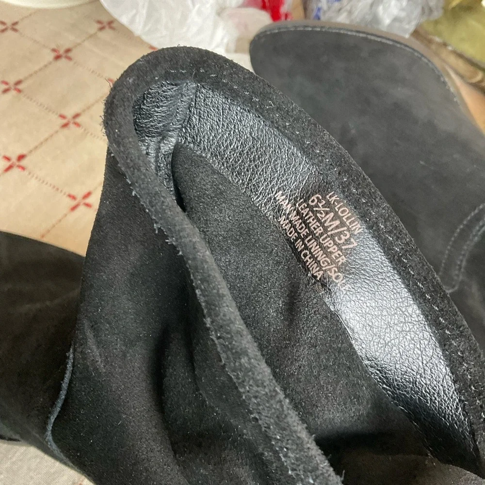 Lucky Brand “Lollin” Black Oiled Suede Ankle Boots Slouchy Bootie Size 6.5 New - Picture 7 of 7